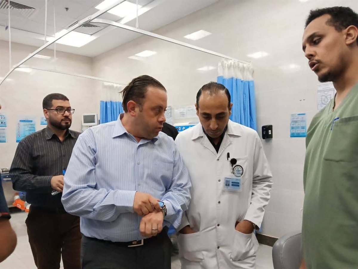 الدكتور أيمن رخا يتفقد مستشفى الرعاية الصحية بطور سيناء
