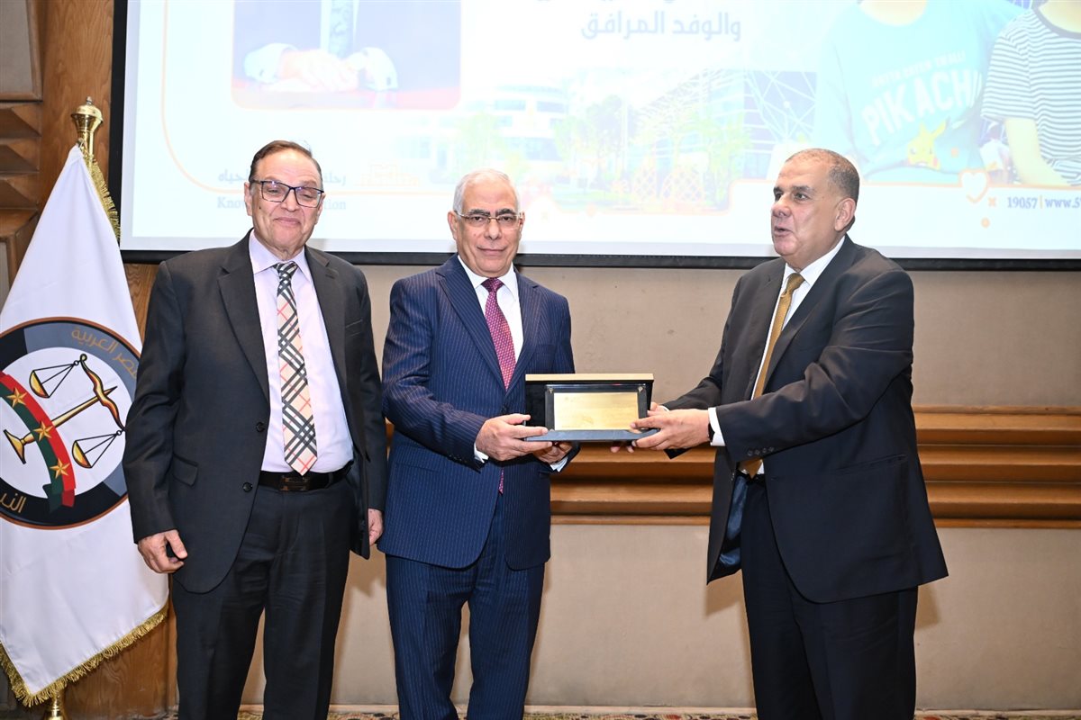 النائب العام يزور مستشفى سرطان الأطفال 57357