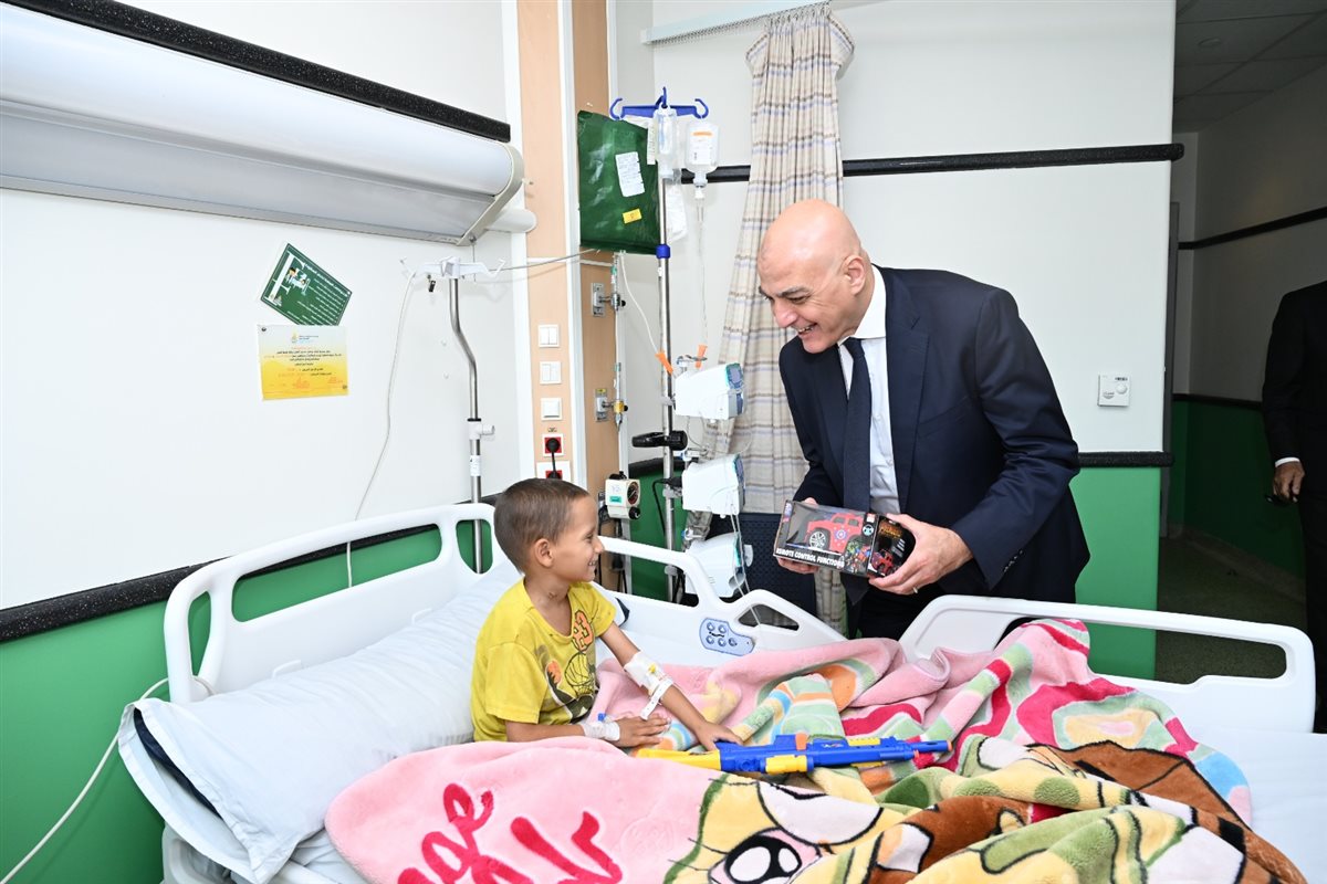 النائب العام يزور مستشفى سرطان الأطفال 57357