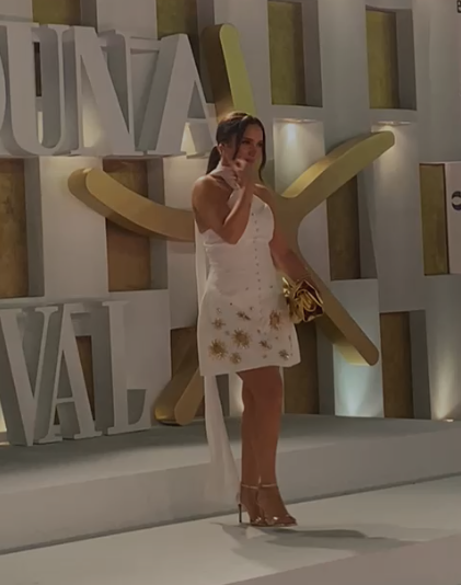 رنا رئيس على ريد كاربت مهرجان الجونة