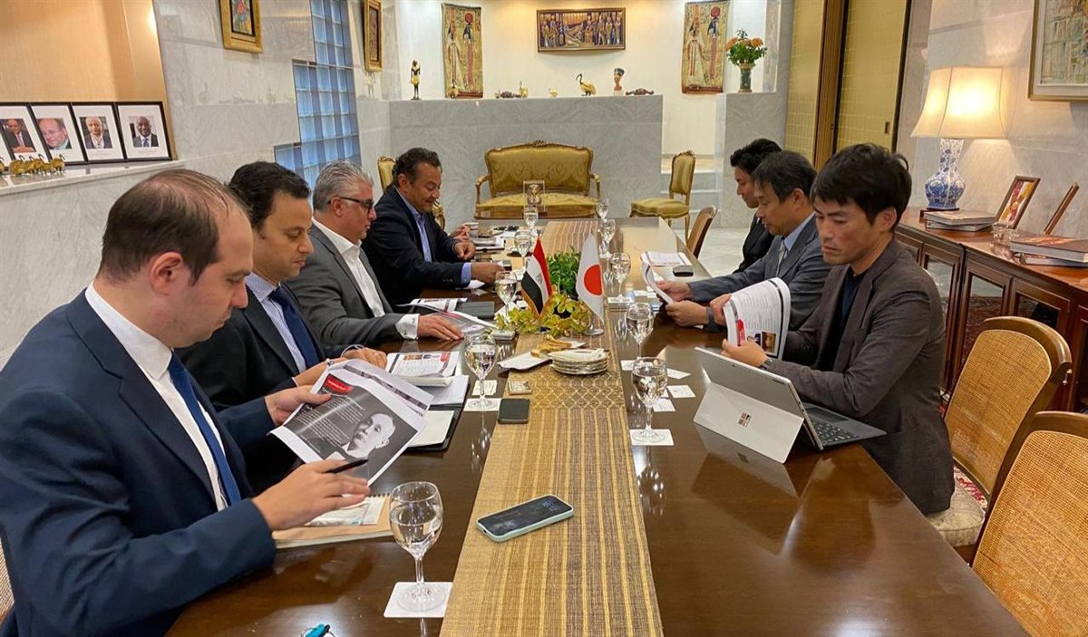 جانب من اللقاءات