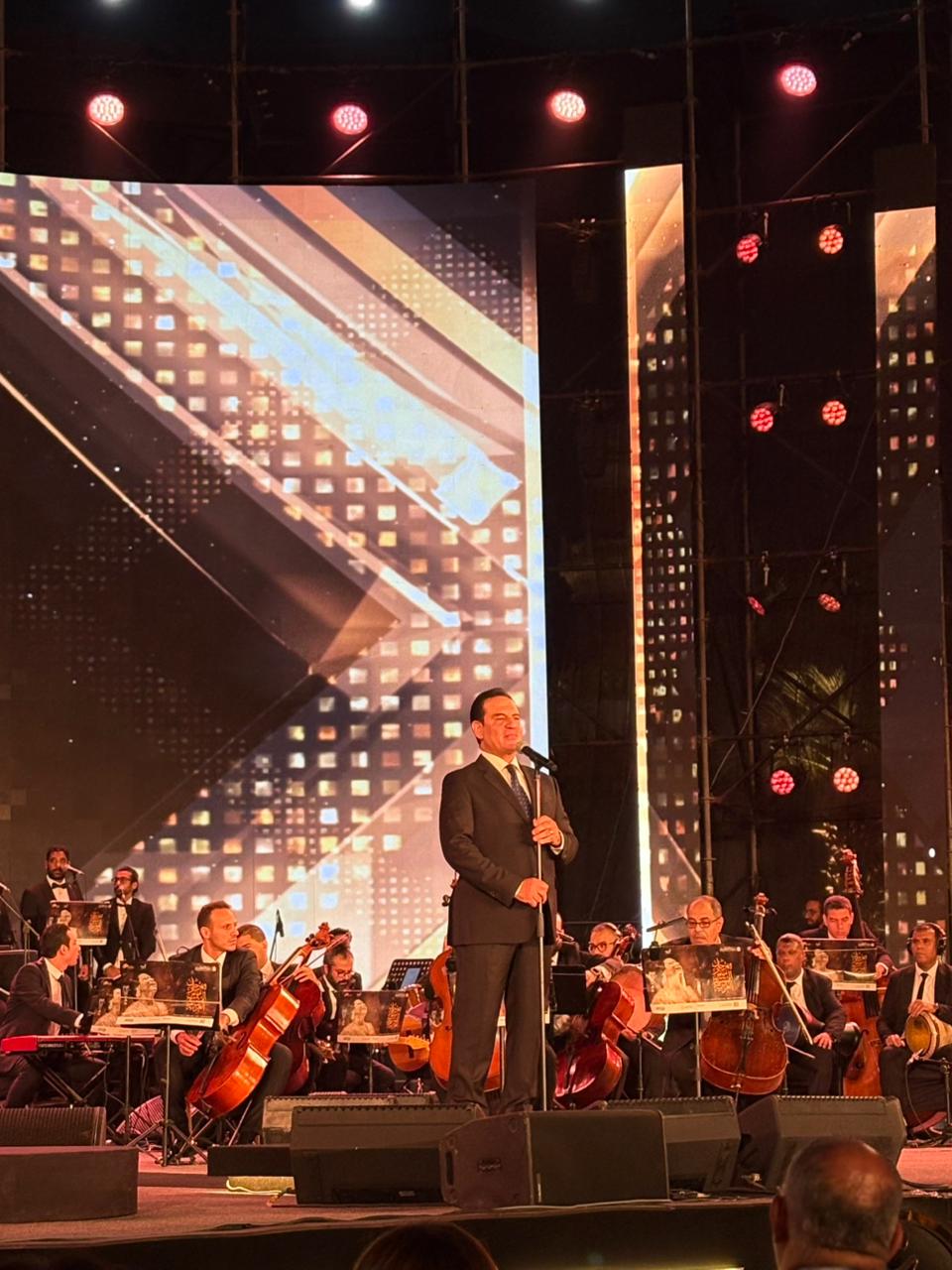 <strong>محمد ثروت في مهرجان الموسيقى العربية</strong>