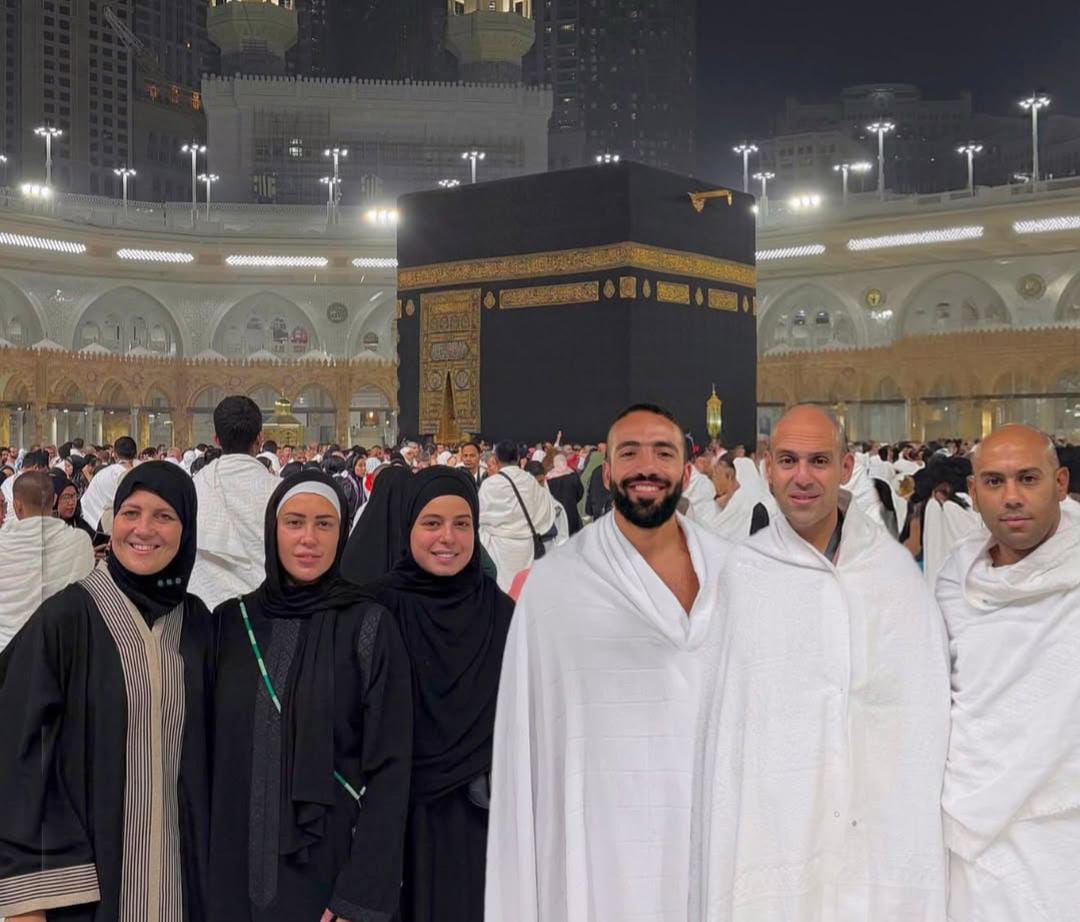 مريم عامر منيب تُهدي خطيبها الراحل عمرو ستين عمرة