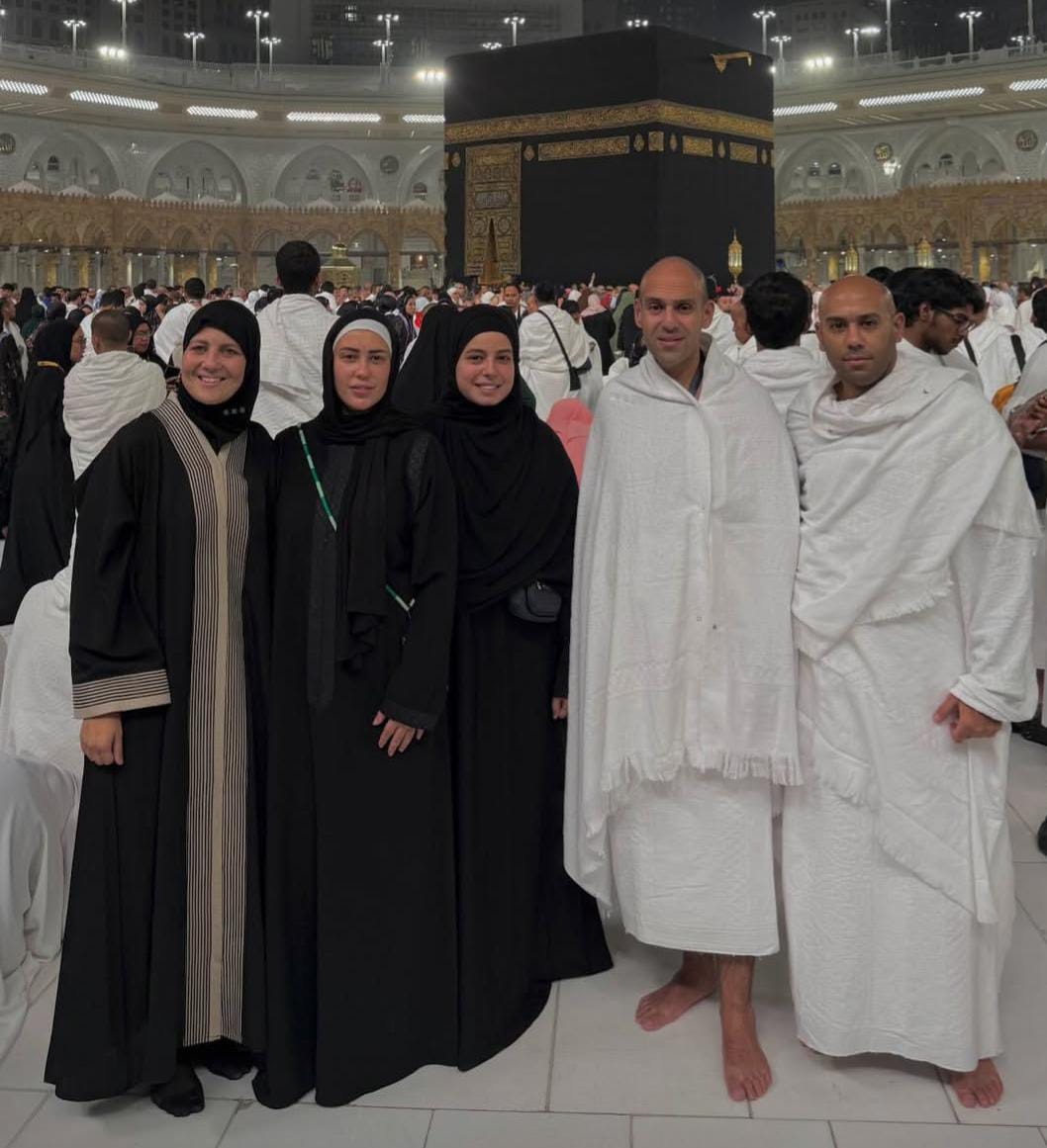 مريم عامر منيب تُهدي خطيبها الراحل عمرو ستين عمرة