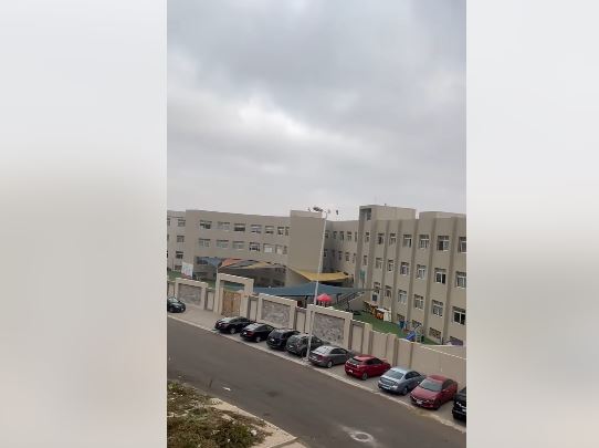 ساكن بالشيخ زايد يشتكي من مدرسة تزعج السكان يوميًا