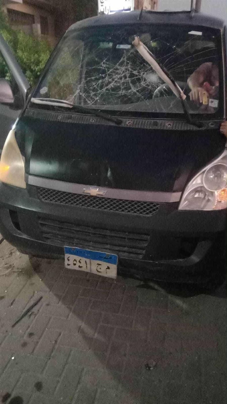 سائق سيارة أطفال مدرسة يتعرض لاعتداء بصاعق كهربائي وكلب في أكتوبر