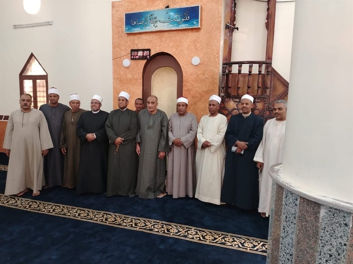 افتتاح مسجد بالقرنة