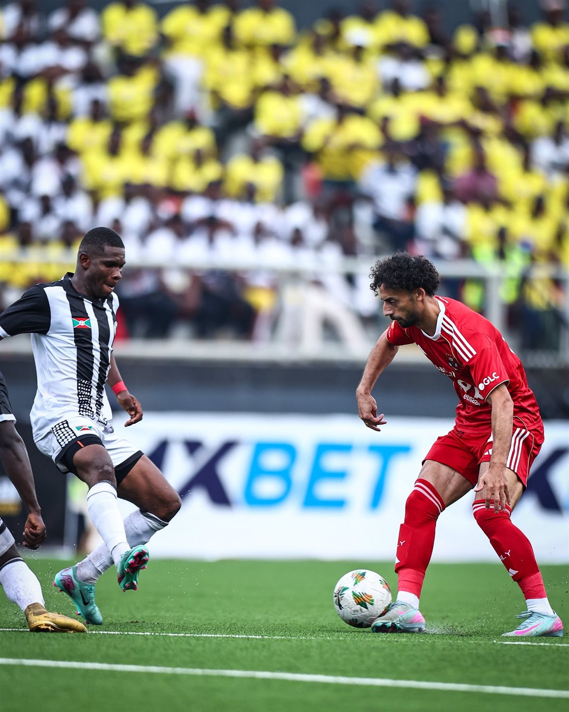 القناة الناقلة لمباراة الأهلي وإيجل نوار مباشر