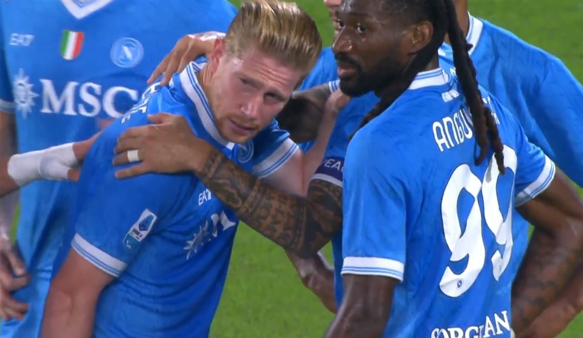 <strong>إصابة دي بروين في مباراة نابولي وإنتر ميلان في الدوري الإيطالي</strong>