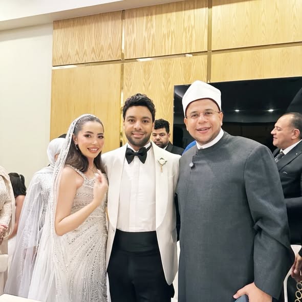 الصور الأولى من عقد قران المطرب أحمد جمال وفرح الموجي