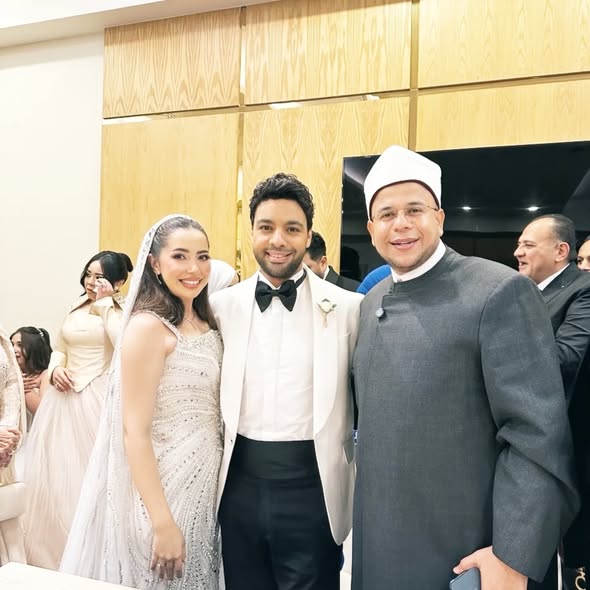 الصور الأولى من عقد قران المطرب أحمد جمال وفرح الموجي