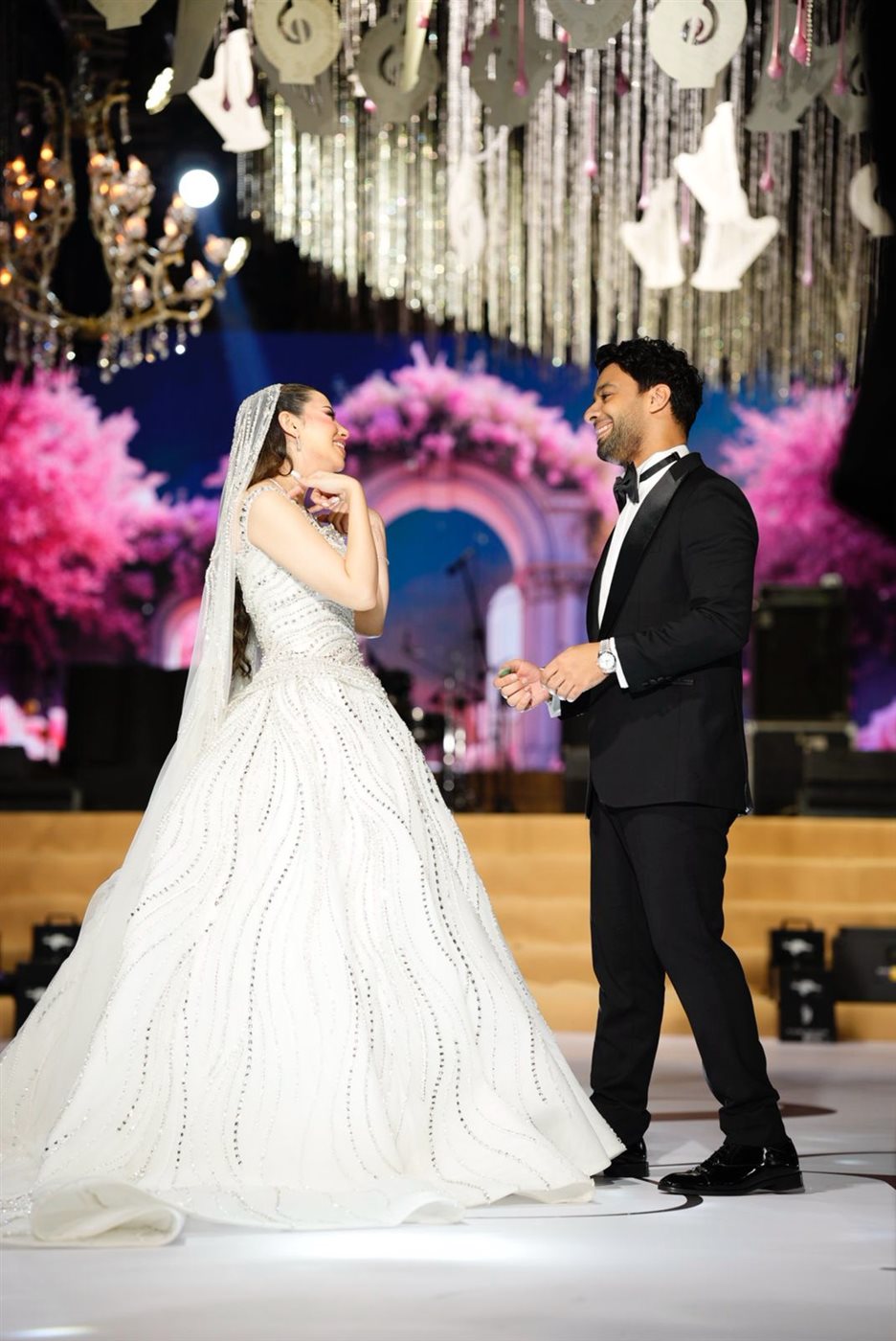 الصور الأولى من حفل زفاف أحمد جمال وفرح الموجي