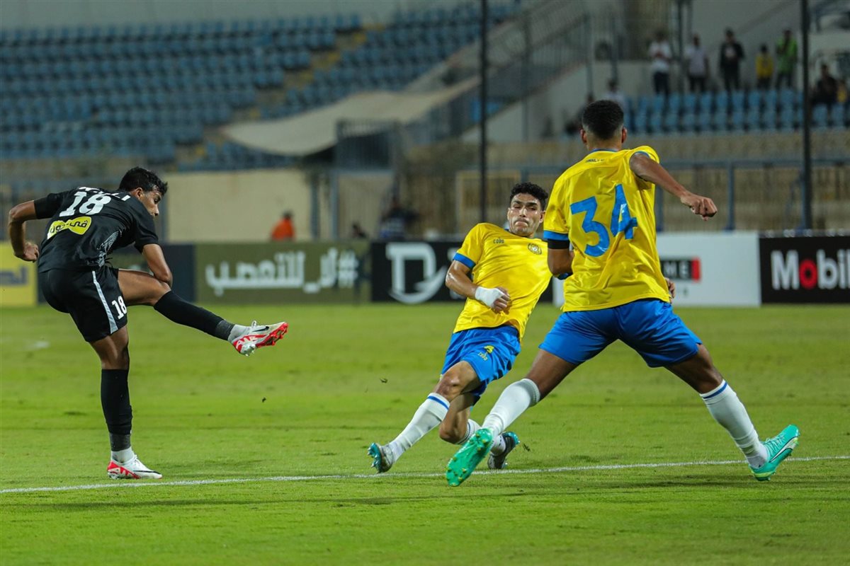 القنوات الناقلة لمشاهدة بث مباشر مباراة الإسماعيلي وفاركو الآن في الدوري المصري الممتاز