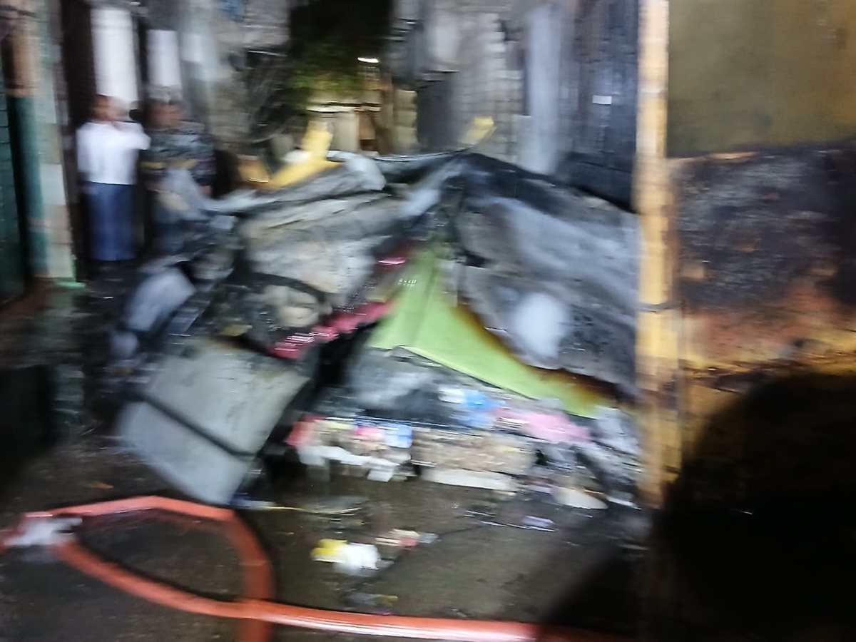 سيارات محترقة