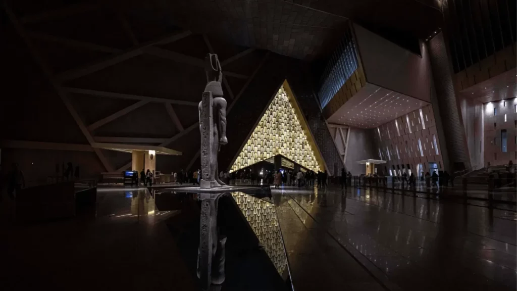 المتحف المصري الكبير