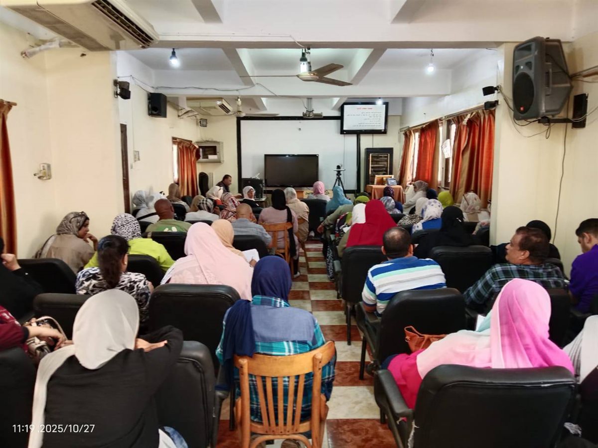 فاعليات دورة صقل مهارات الأخصائيين في مواجهة ظاهرة التنمر الإلكتروني