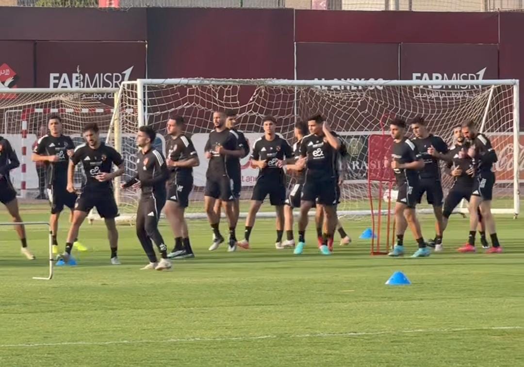 زيزو يشارك في تدريبات الأهلي الجماعية بعد التأكد من تعافيه من الإصابة