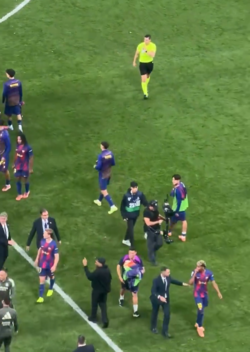 <strong>مباراة كلاسيكو الأرض بين برشلونة وريال مدريد في الجول 10 بـ الدوري الإسباني 2025 - 2026 بعد نهايتها</strong>