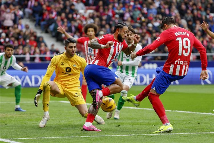 القنوات الناقلة لمشاهدة بث مباشر مباراة أتلتيكو مدريد وريال بيتيس اليوم في الدوري الإسباني&nbsp;