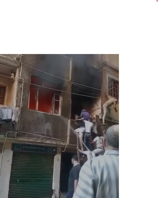 إنقاذ مسن من حريق في دار السلام