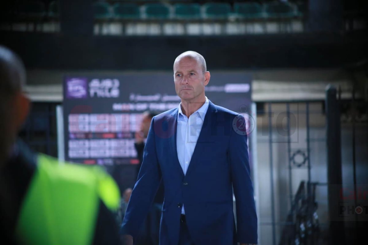 لقطات من الشوط الأول لمباراة الأهلي وبتروجت في الدوري الممتاز