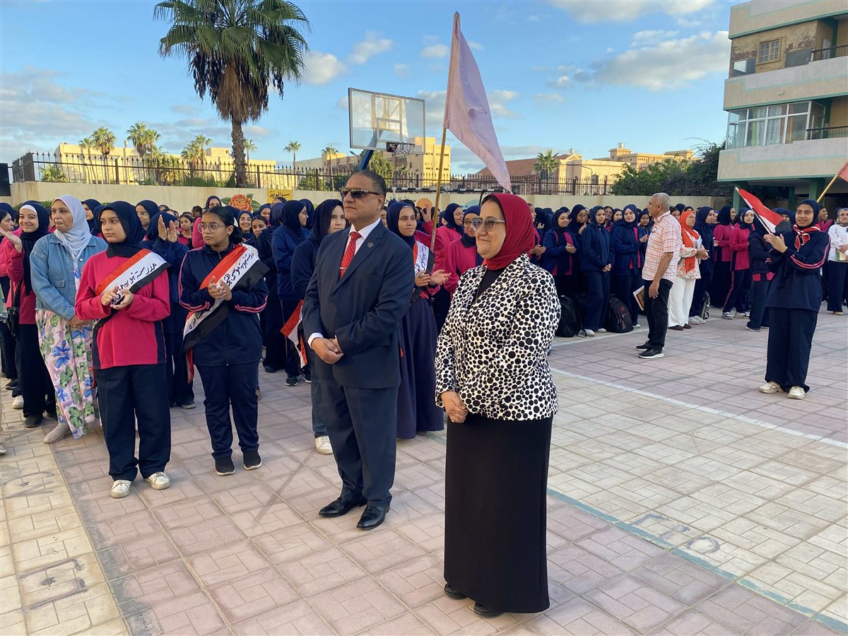 احتفال الطلاب بافتتاح المتحف المصري الكبير 