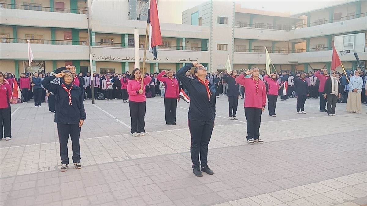 احتفال الطلاب بافتتاح المتحف المصري الكبير 