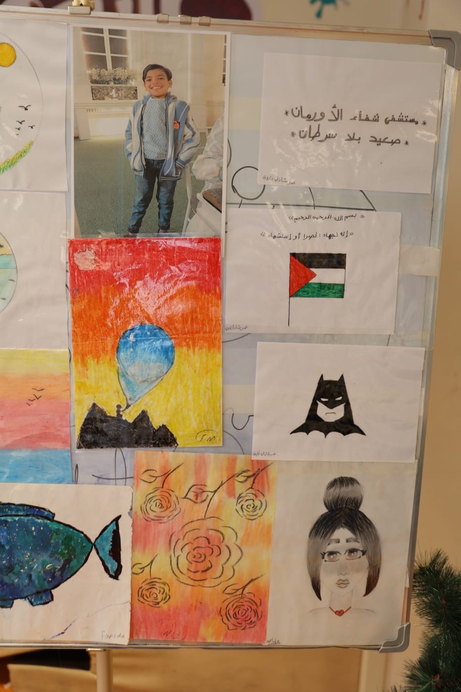 بالألوان صغيرتان تتحديان السرطان بالأقصر