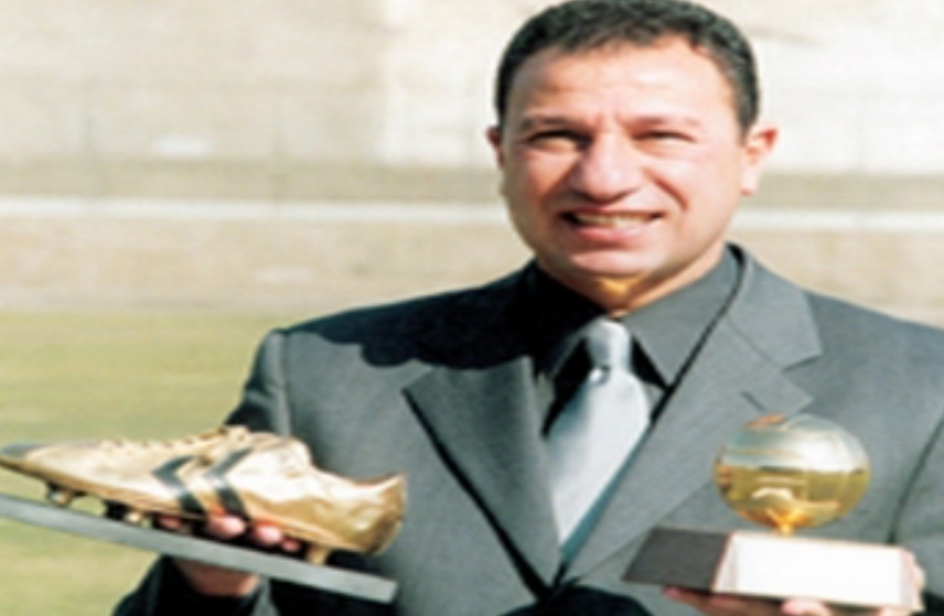 محمود الخطيب رفقة جوائزة الفردية