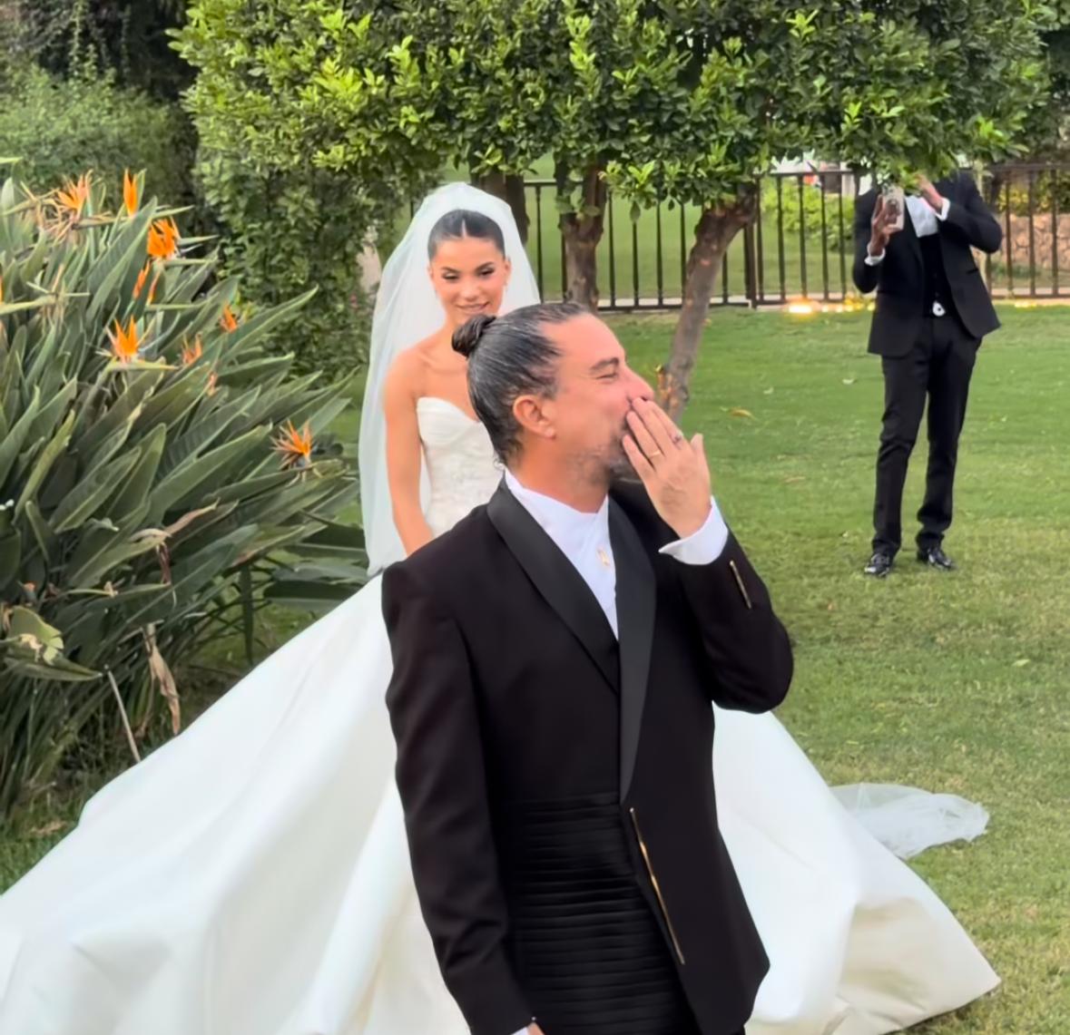 الصور الأولى من حفل زفاف المخرج هادي الباجوري على هايدي خالد