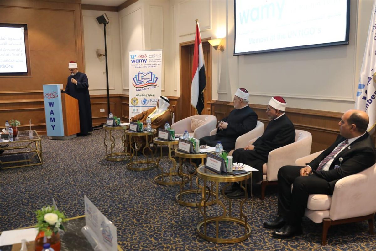  الدكتور نظير محمد عياد