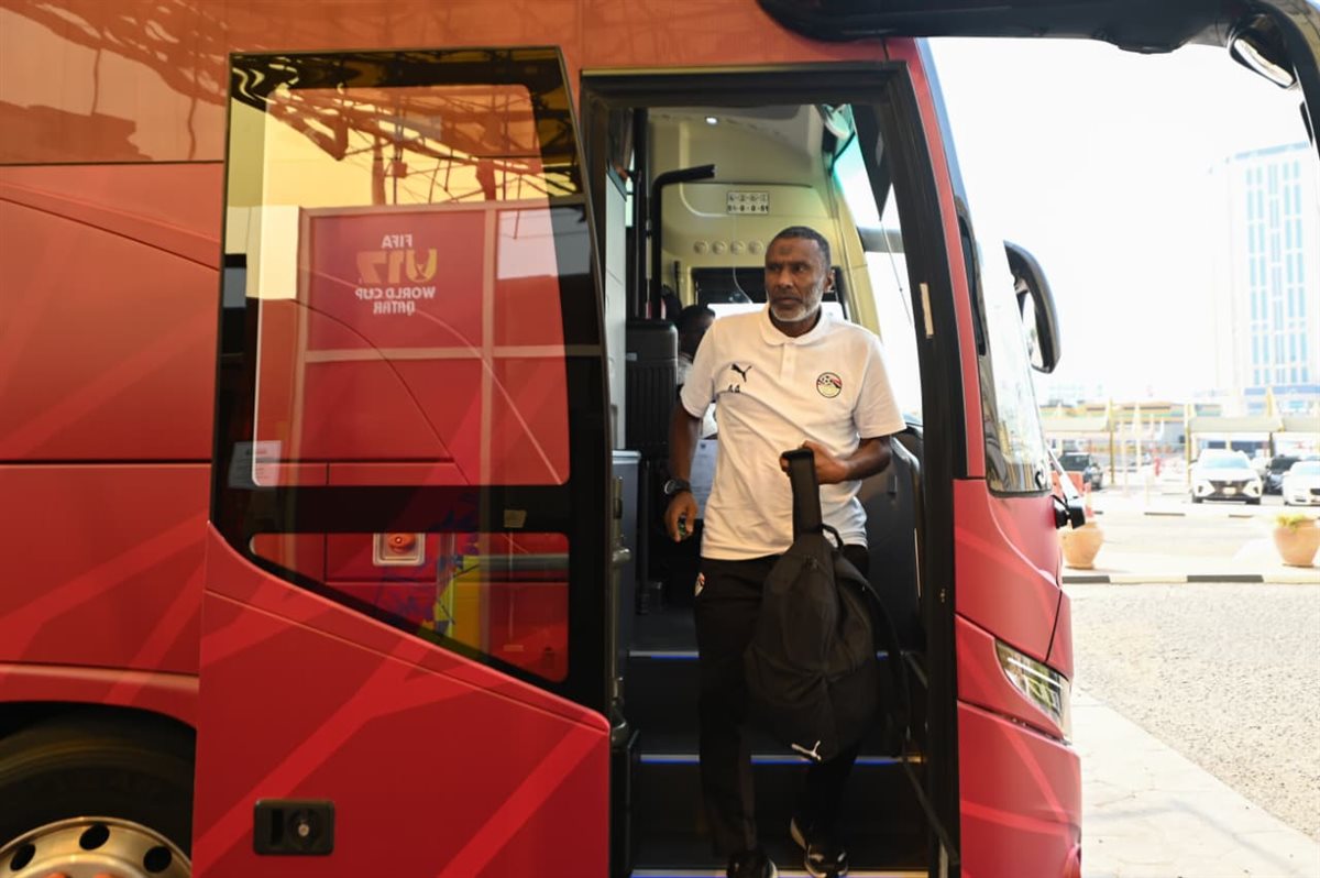 وصول بعثة منتخب الناشئين لمقر إقامتها في قطر (8)