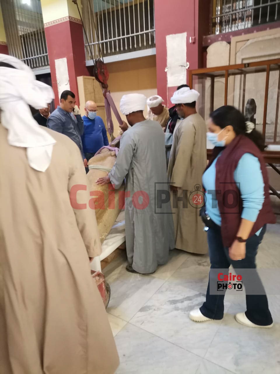 كواليس نقل القطع الأثرية الثقيلة