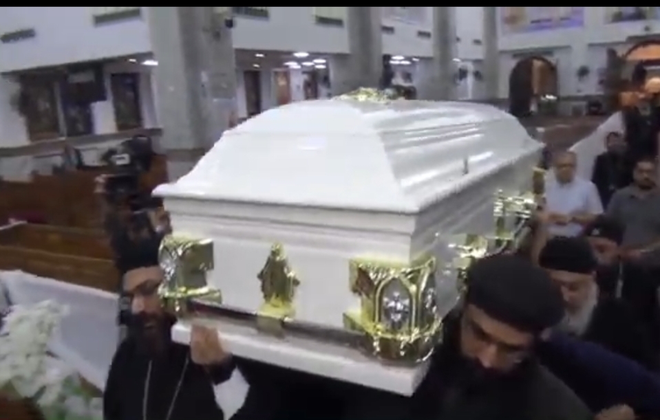 وصول الجثامين إلي كنيسة الأنبا شنودة 