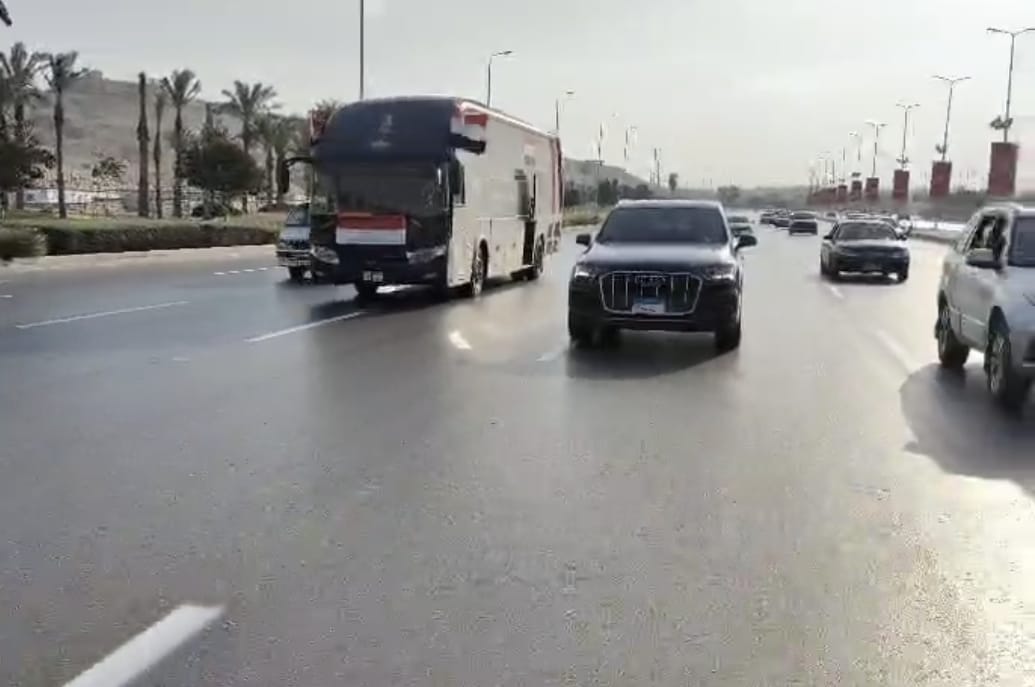 محافظة الجيزة تطلق حافلات تجوب الشوارع احتفالًا بافتتاح المتحف المصري الكبير 🇪🇬<br>