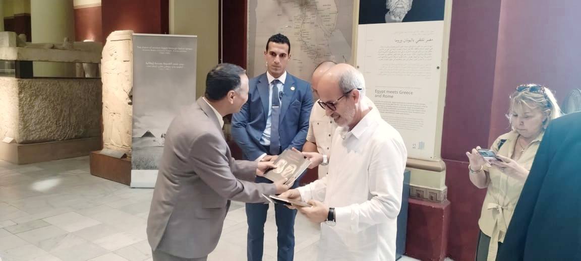 رئيس برلمان أمريكا اللاتينية في ضيافة متحف التحرير قبل افتتاح المتحف الكبير