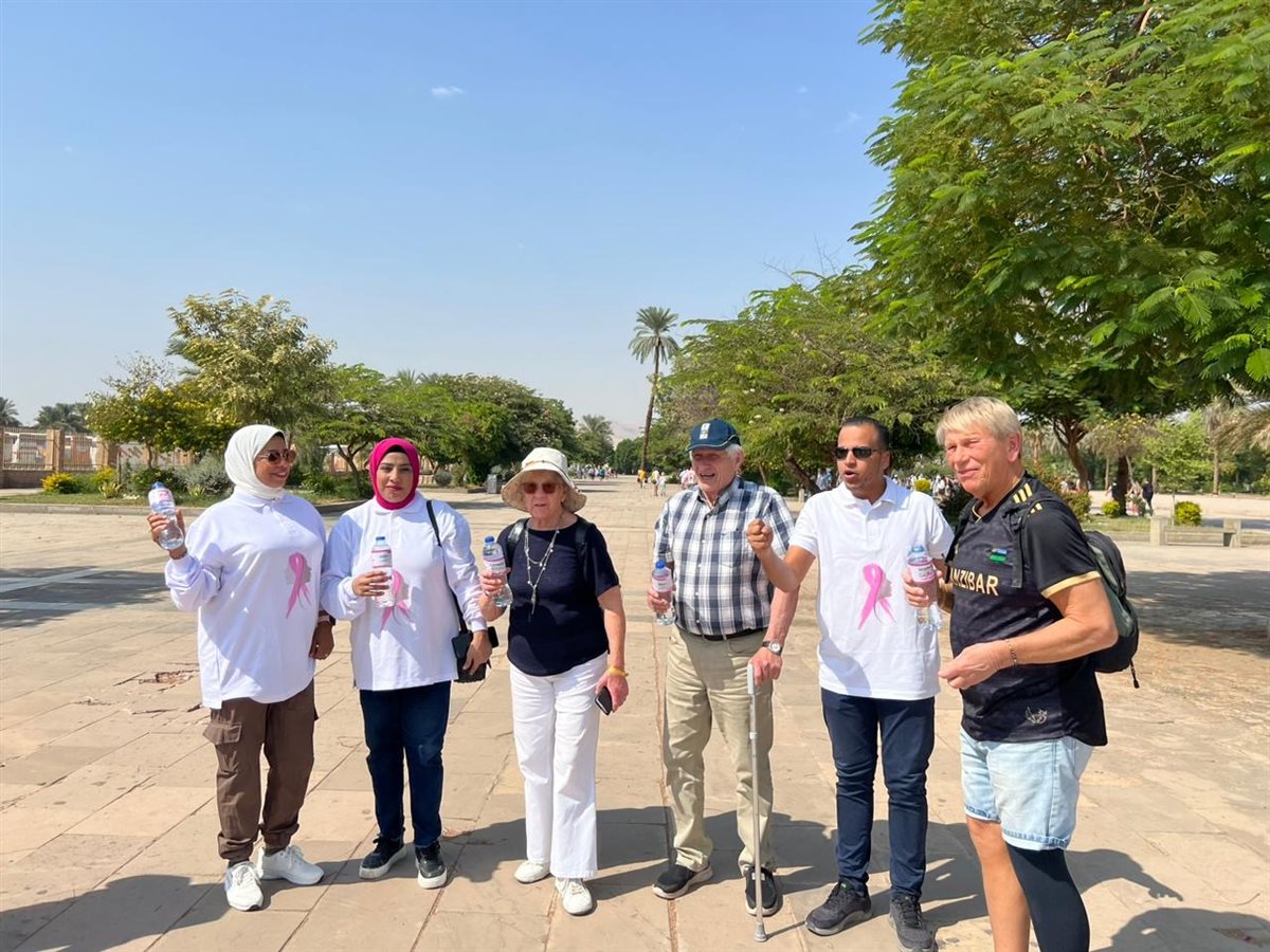 التوعية بسرطان الثدي من معابد الكرنك