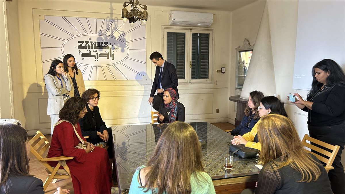 وزيرة الثقافة الفرنسية تزور ستوديوهات يوسف شاهين على هامش احتفالية المتحف المصري الكبير