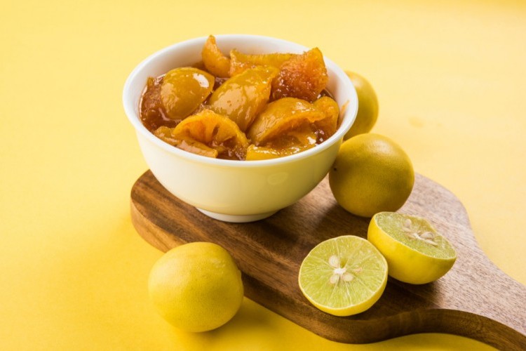 خطوات تحضير مخلل الليمون