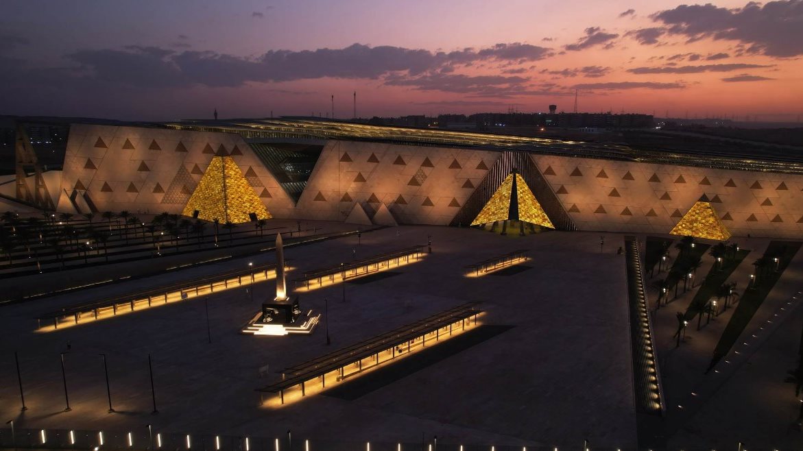 مواصلات المتحف المصري الكبير من أكتوبر