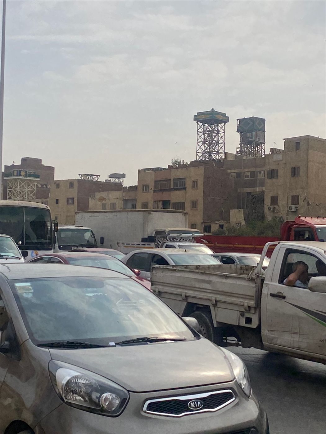 <strong>تكدس مروري أعلى الطريق الدائري</strong>