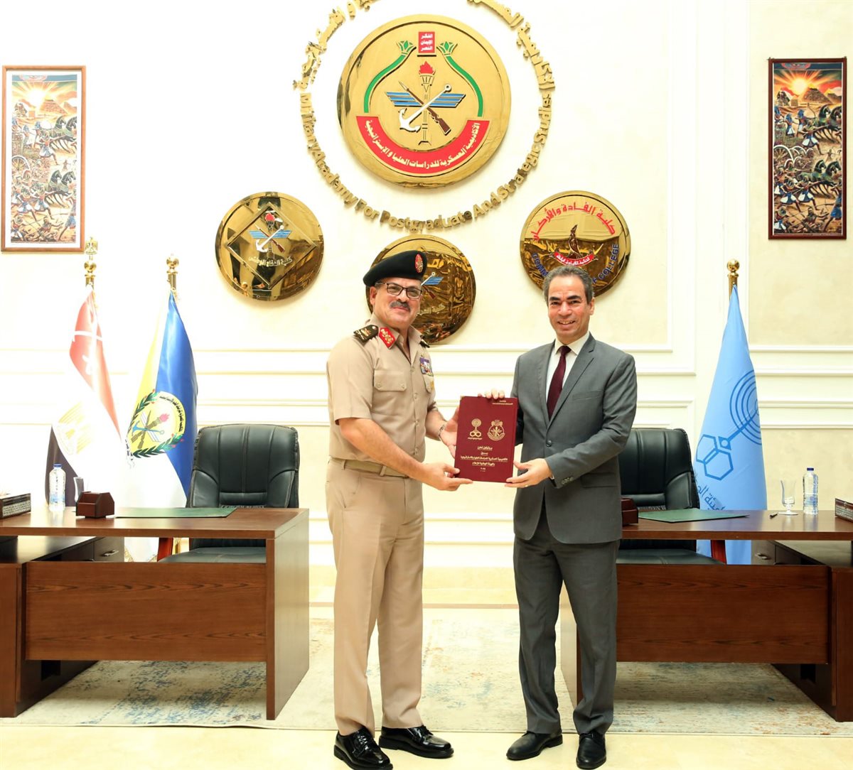 الأكاديمية العسكرية للدراسات العليا والاستراتيجية توقع بروتوكول تعاون مع الهيئة الوطنية للإعلام