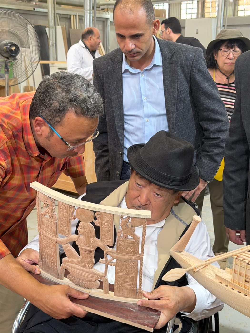 عالم الآثار الياباني يوشيمورا