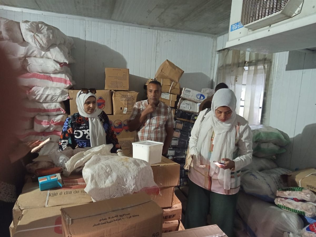 الطب البيطري بالأقصر يضبط دواجن فاسدة