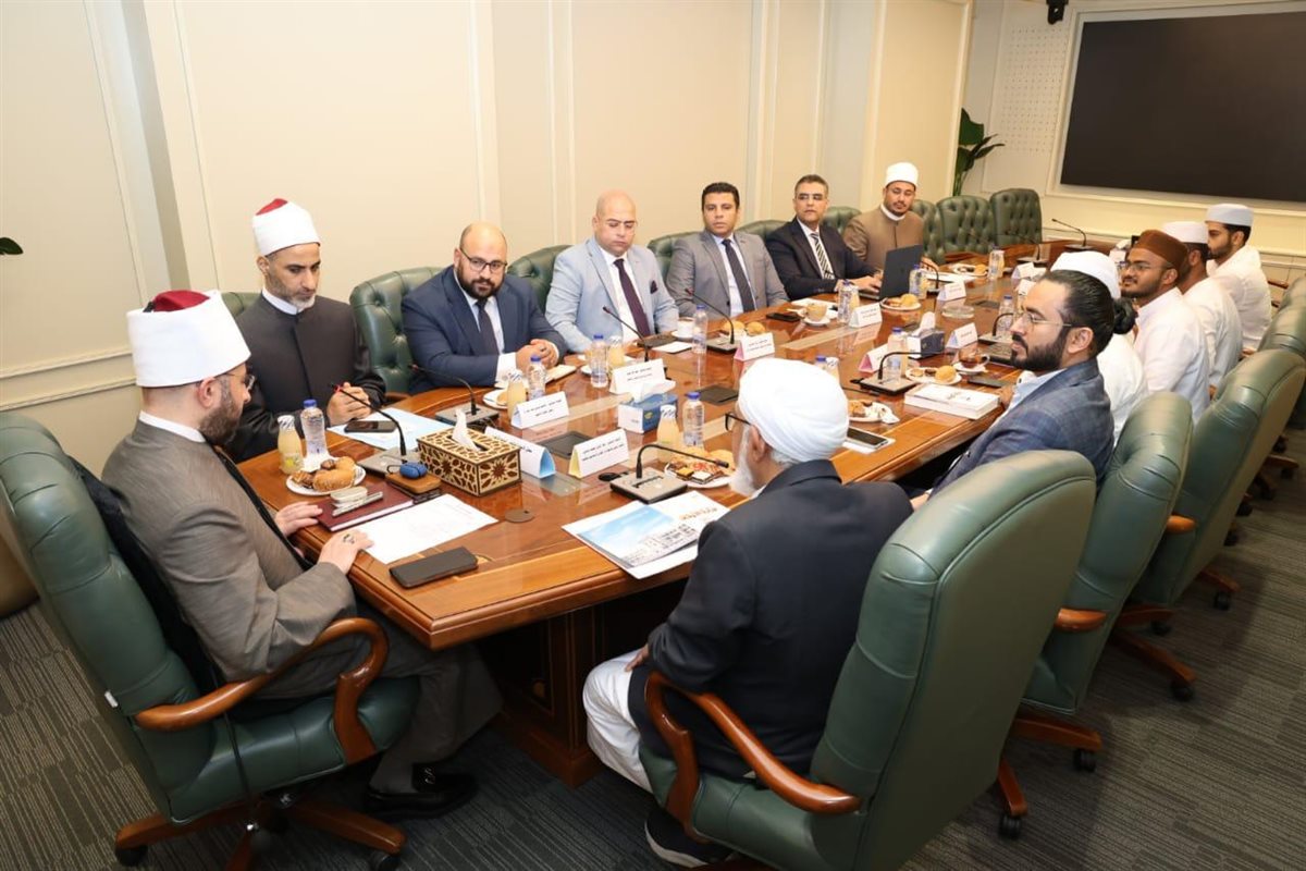 وزير الأوقاف يستقبل نائب رئيس جامعة دار الهدى بالهند لبحث سبل التعاون الدعوي والعلمي