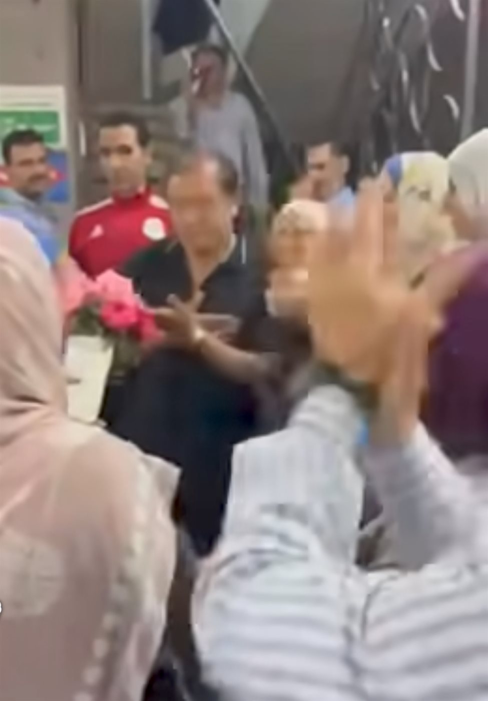 ممر شرفي لوداع مدير مستشفى سرس الليان 