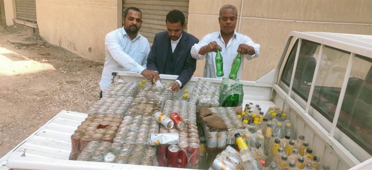 ضبط مشروبات غازية منتهية الصلاحية