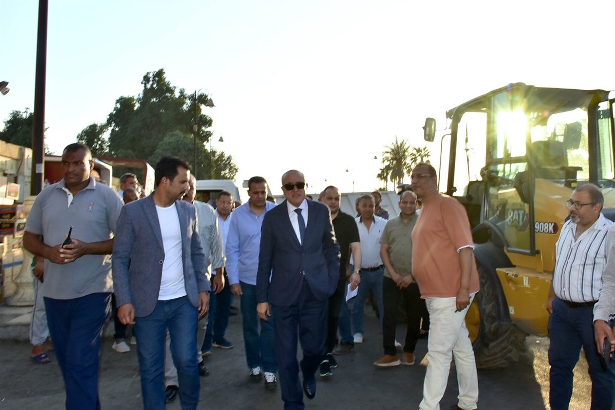 محافظة الأقصر تطلق منظومة جمع القمامة آليا