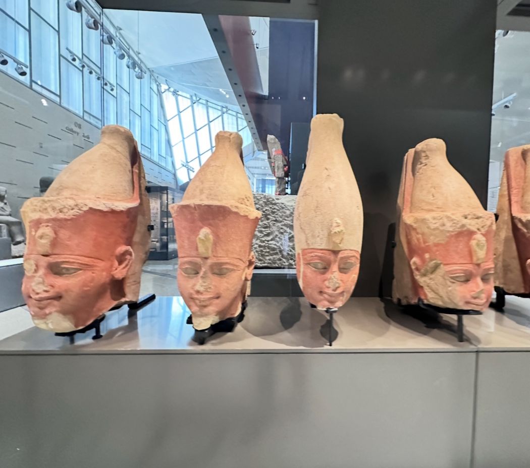 القطع الأثرية