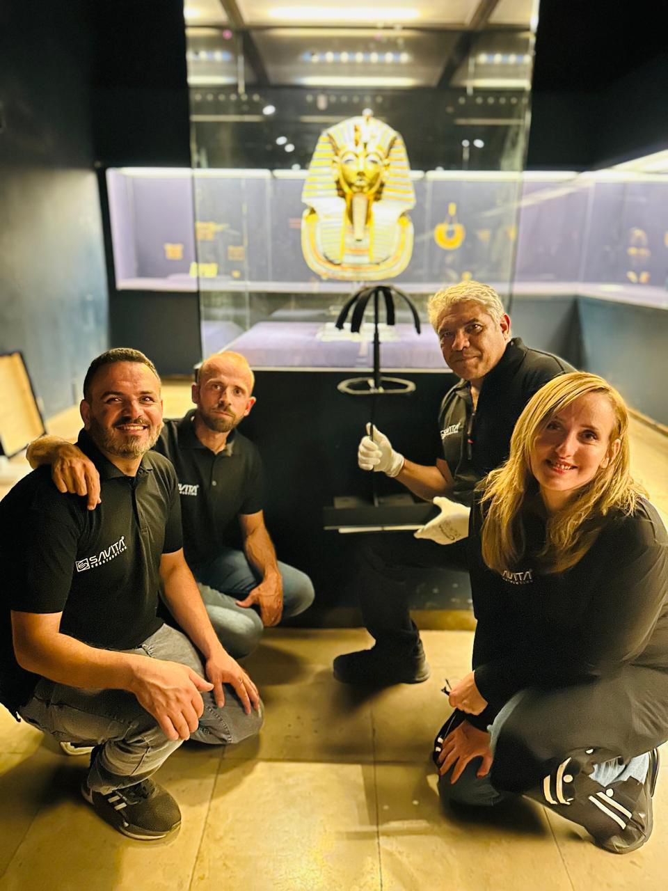 قناع الملك توت عنخ آمون